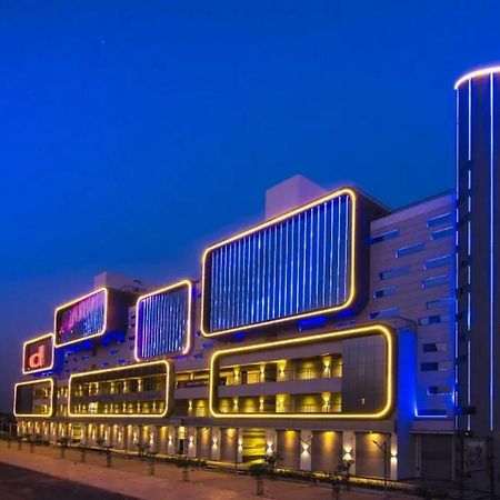 Hotel Avaante Ahmedabad Formerly Known As The Orchid Hotel المظهر الخارجي الصورة