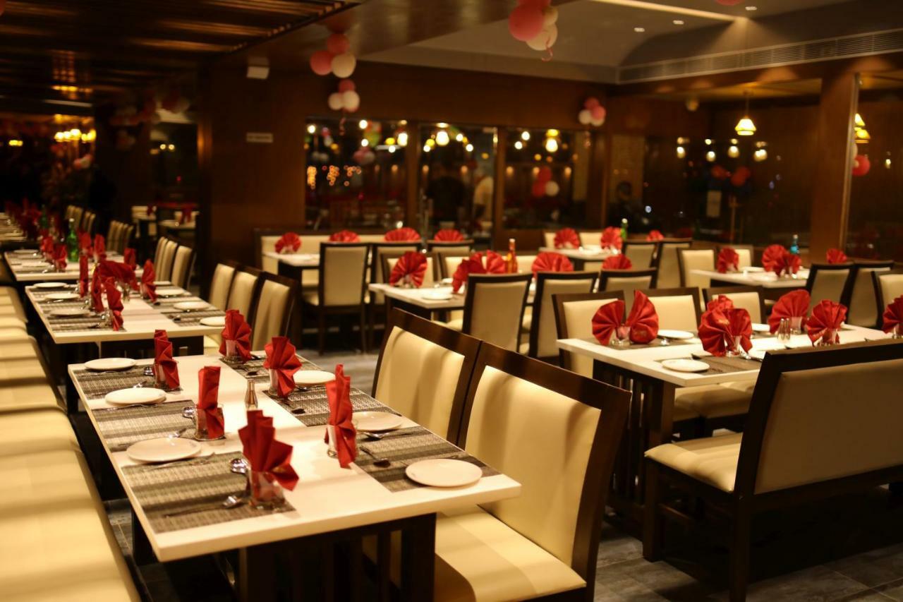 Hotel Avaante Ahmedabad Formerly Known As The Orchid Hotel المظهر الخارجي الصورة